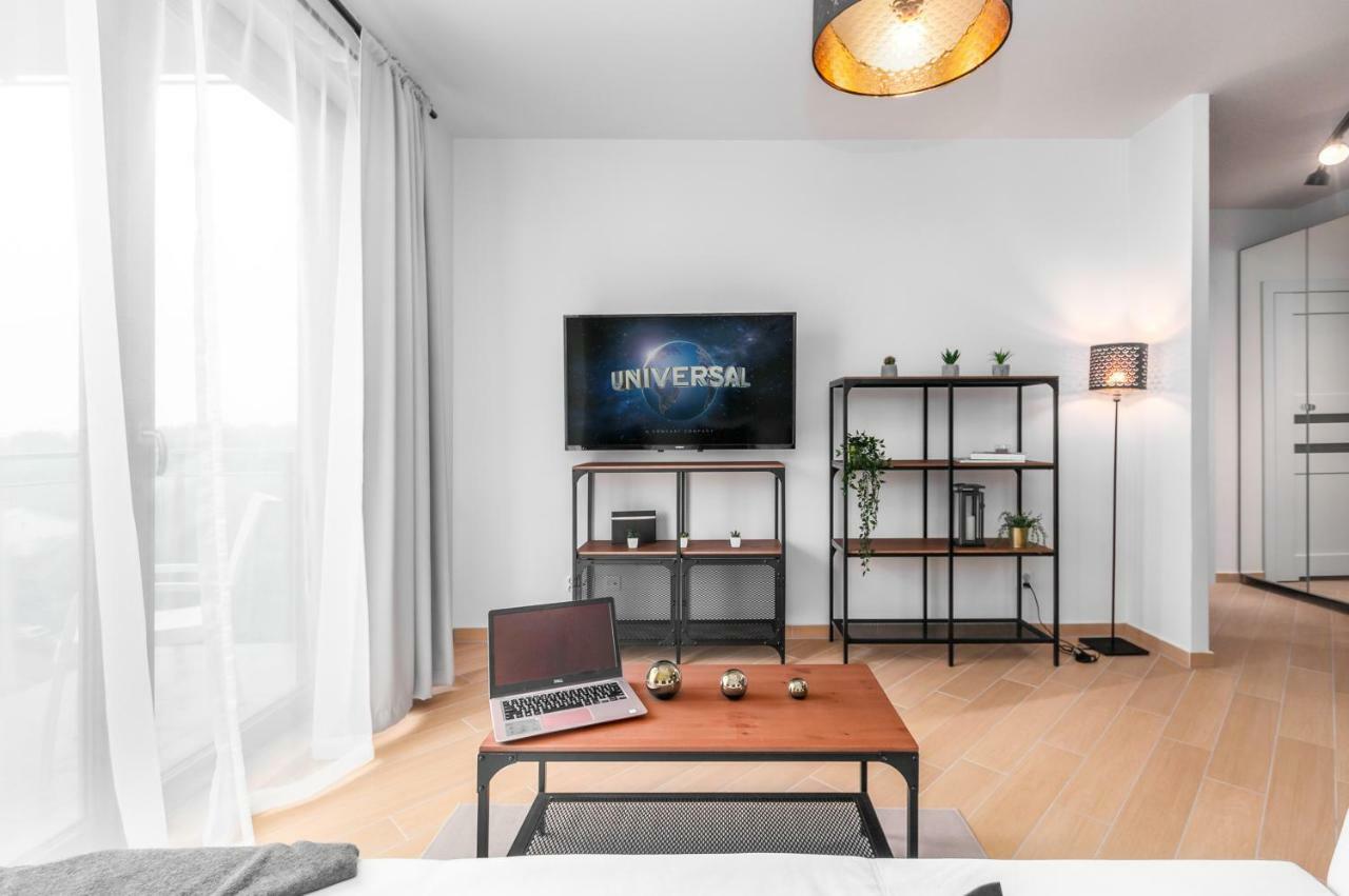 Jana Kazimierza 50 By Renters * Warsaw